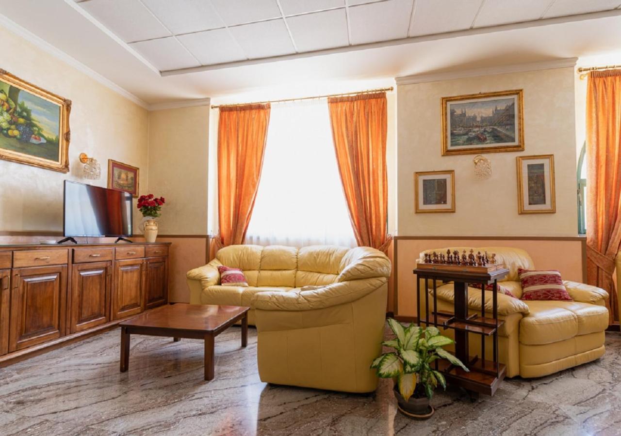 Hotel Villa Delle Rose Oristano Eksteriør bilde