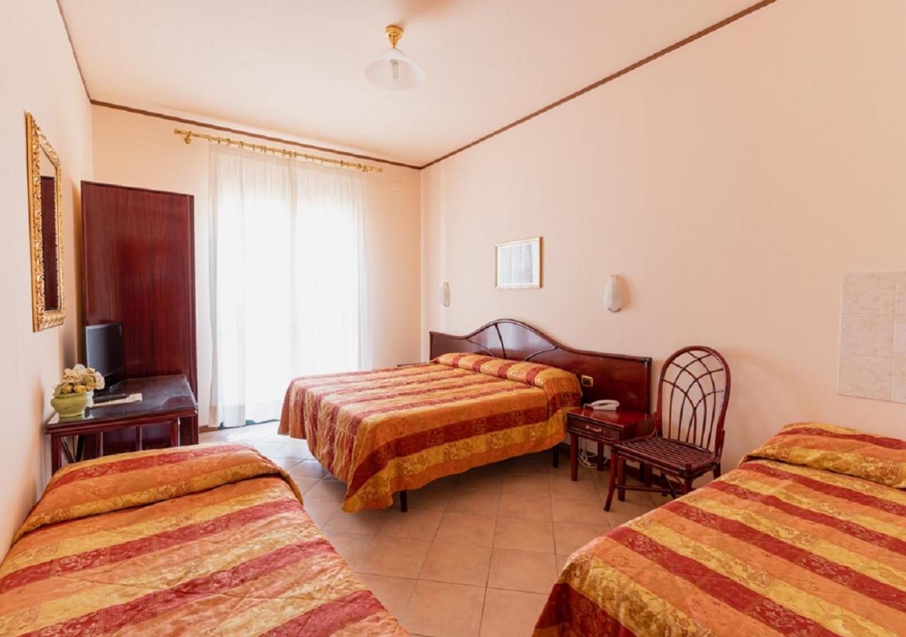 Hotel Villa Delle Rose Oristano Eksteriør bilde