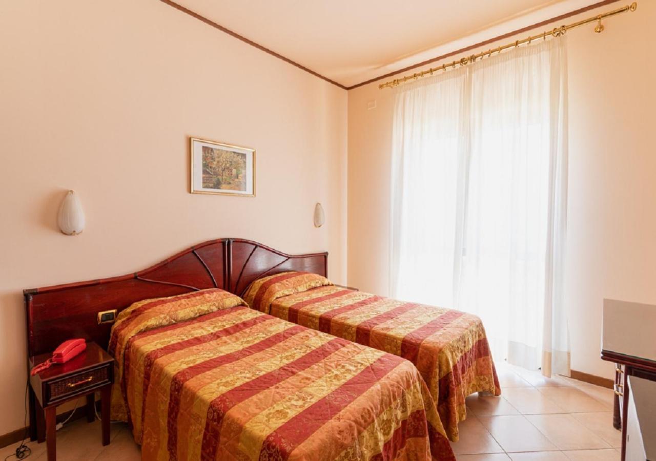 Hotel Villa Delle Rose Oristano Eksteriør bilde