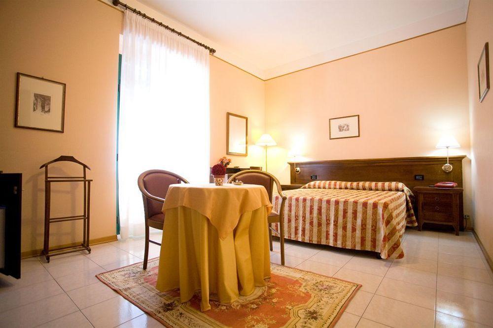 Hotel Villa Delle Rose Oristano Eksteriør bilde