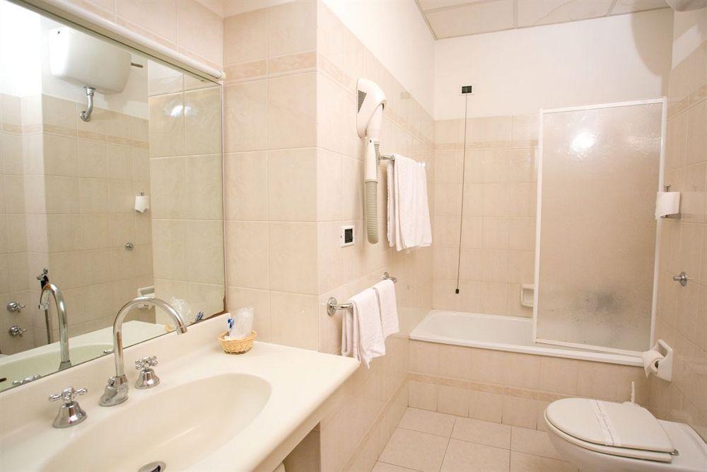 Hotel Villa Delle Rose Oristano Eksteriør bilde