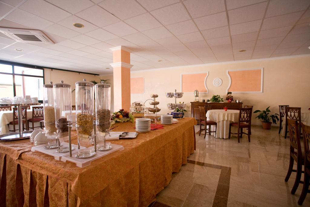 Hotel Villa Delle Rose Oristano Eksteriør bilde